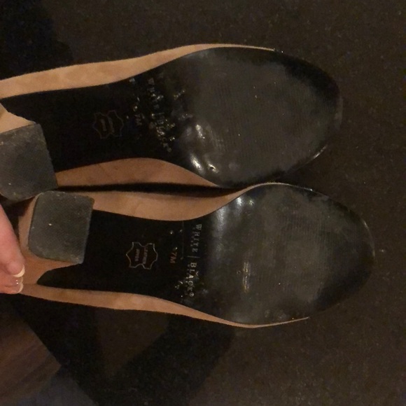 Suede/Patent dress shoe w/buckle and matching handbag - Picture 6 of 9